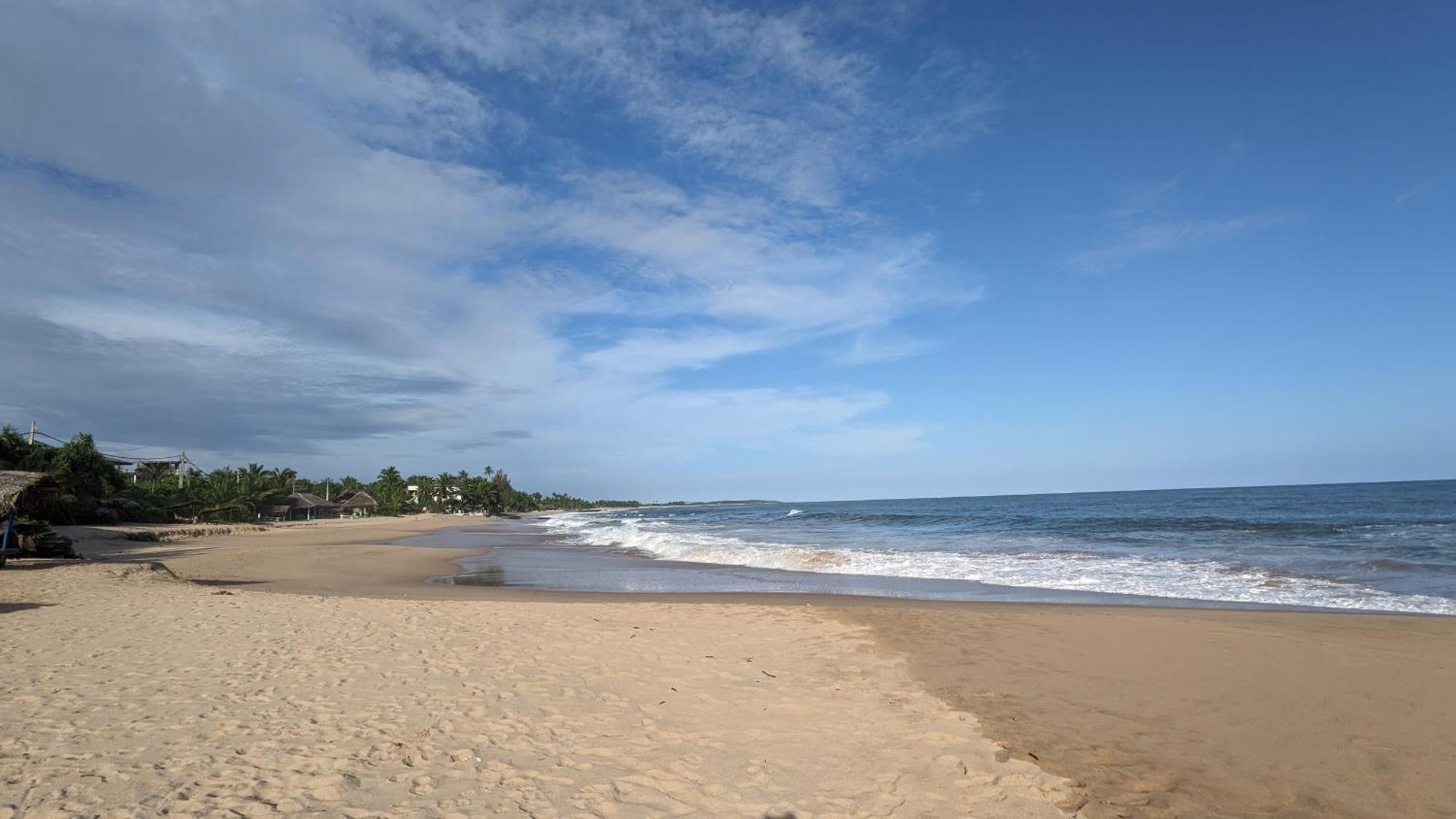 Canoe Beach Resort Tangalle Exterior photo